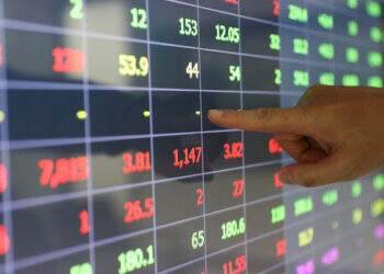 VN-Index declines as European stocks slip