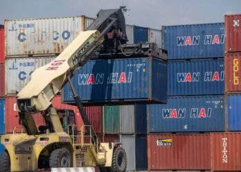 Vietnam attracts nearly $31.4B in foreign investment in 11 months