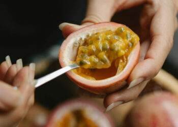 Vietnam hopes to export fresh passion fruit to US next year