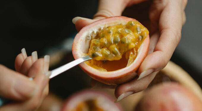 Vietnam hopes to export fresh passion fruit to US next year