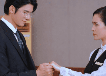 Bị phẫn nộ vì rác phẩm Mẹ lao công học yêu và bùng nổ nhờ Anh trai vượt ngàn chông gai