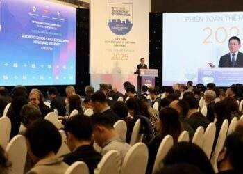 Diễn đàn Kịch bản Kinh tế Việt Nam (VESF) 2025: Hướng tới "kỷ nguyên" tăng trưởng mới và phát triển bền vững