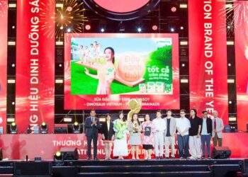 Fami được vinh danh giải thưởng 'Thương hiệu dinh dưỡng sáng tạo' tại Vạn Xuân Awards