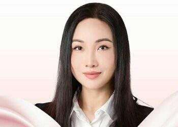 Female doctor becomes AmCham Vietnam chair