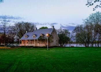I would rather live in rented home than ask for inheritance