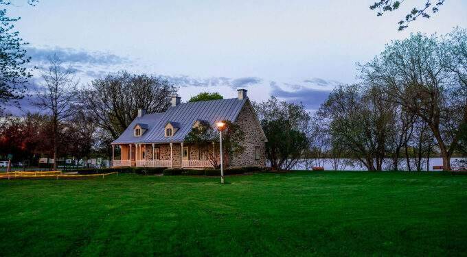I would rather live in rented home than ask for inheritance