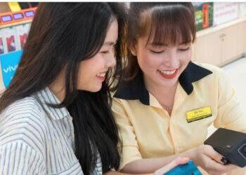 OPPO Reno phiên bản chuẩn chính thức lên kệ từ hôm nay