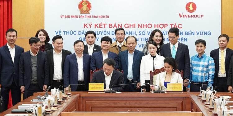 Thái Nguyên và Vingroup hợp tác toàn diện về chuyển đổi xanh