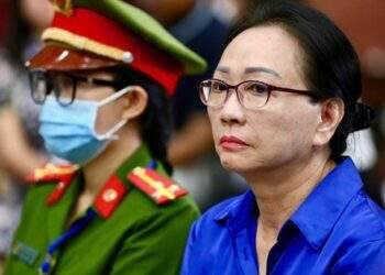 Bản án nghiêm khắc cho sự tha hóa quyền lực