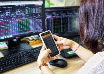 Bỏ tiền vào các quỹ mở tạo lợi nhuận bất ngờ