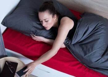 Cách giảm tác động từ bức xạ điện thoại di động