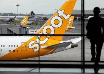 Chinese man charged with stealing $885 from passenger on flight to Singapore
