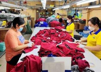 Dệt may tăng tốc đầu năm 2025
