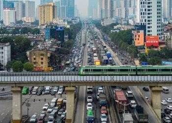 Hàng trăm nghìn lượt khách lựa chọn đường sắt đô thị để di chuyển trong dịp Tết Nguyên đán