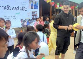 Mùa giáng sinh ý nghĩa cùng trẻ em vùng cao