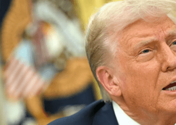 Ông Trump dọa áp thêm thuế quan với nhiều mặt hàng và tăng thuế với hàng EU