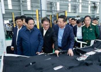 PM requests automaker Thaco to look into manufacturing high-speed trains