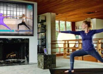 Quần áo tập yoga thông minh giúp sửa tư thế tại nhà