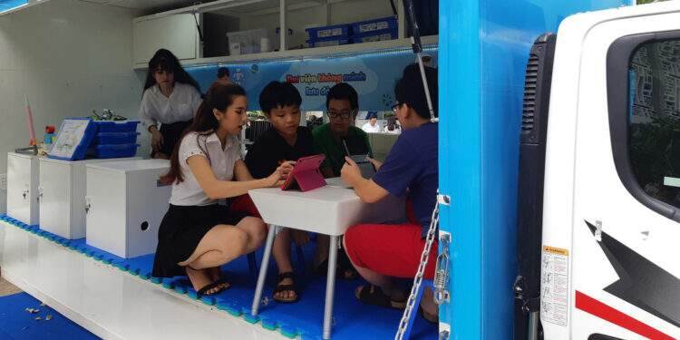 Ra mắt thư viện thông minh lưu động