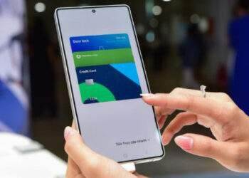 Thanh toán vé đi metro bằng ví số Samsung Wallet