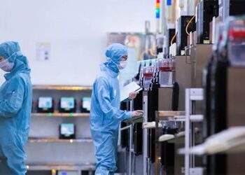 Trung Quốc dự kiến chi đến 38 tỷ USD vào công cụ sản xuất bán dẫn
