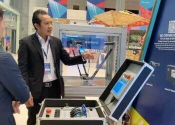 Việt Nam đã làm chủ công nghệ lõi điều khiển robot công nghiệp