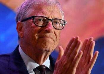 Bill Gates: Nhờ AI, con người có thể chỉ cần làm việc 2 ngày mỗi tuần trong 10 năm nữa