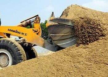 Cát khan hiếm, giá tăng vọt