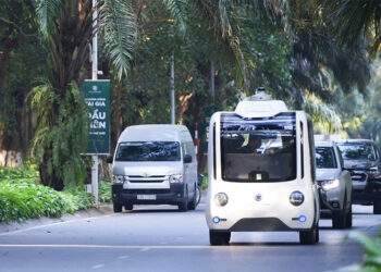 'Cơ chế một cửa’ cho sandbox và khát vọng tuyến xe bus không người lái