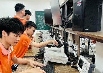 Đại học tư nhân 'bỏ tiền túi' đầu tư trung tâm về công nghệ bán dẫn