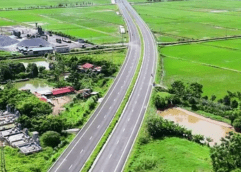 Đẩy nhanh tiến độ thi công cao tốc Ninh Bình - Hải Phòng đoạn qua Ninh Bình