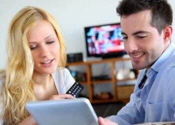 Dùng chung thiết bị điện tử với 'người ấy' sẽ có nguy cơ bị hack cao hơn