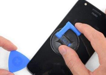 Motorola bán bộ dụng cụ tự sửa smartphone cho người dùng