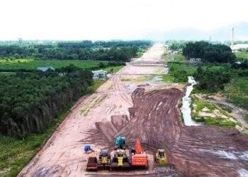 Nâng công suất các mỏ, gỡ điểm nghẽn nguyên vật liệu cho các dự án giao thông