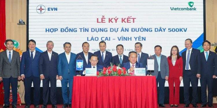 Ngân hàng 'rót' 5.472 tỉ đồng cho EVN làm đường dây 500kV Lào Cai