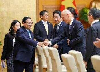 PM calls on Japanese firms to see Vietnam as strategic destination