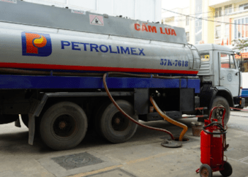 Petrolimex muốn sáp nhập một tổng công ty vận tải vốn điều lệ 300 tỉ đồng