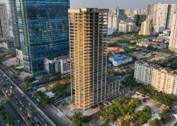 Số phận long đong của tháp nghìn tỷ 'trơ xương' vào diện Ban Chỉ đạo TƯ theo dõi