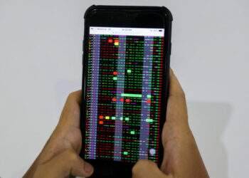 Stocks firm at 34-month high