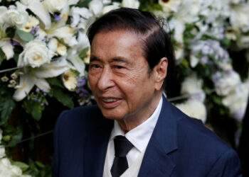 Top Chinese universities honor Hong Kong’s second-richest billionaire Lee Shau Kee for his educational contributions