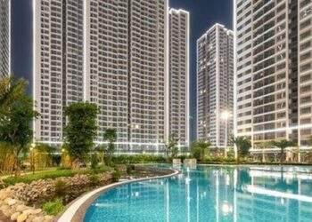 Từng phải trả lãi 20% khi mua nhà, chấp nhận gánh nợ quanh năm, nữ nhân viên ngân hàng rút ra bài học: “Cứ mua là được"
