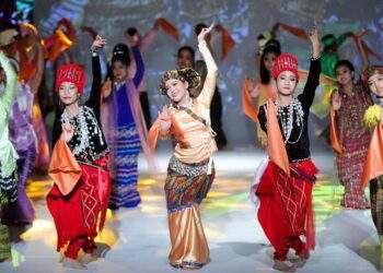 Tương lai Mytel từ câu chuyện của một vũ công xinh đẹp người Myanmar