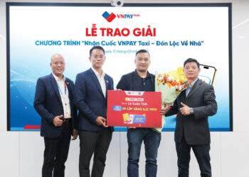 VNPAY Taxi trao thưởng tài xế xuất sắc 1 lượng vàng SJC