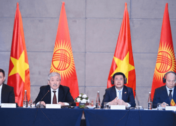 Việt Nam và Kyrgyzstan thúc đẩy hợp tác chặt chẽ trong lĩnh vực thương mại, công nghiệp, năng lượng