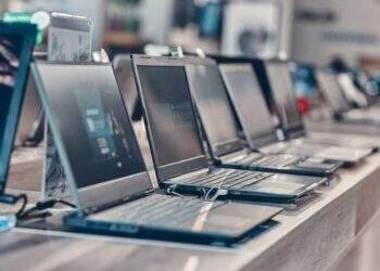 Xuất khẩu máy tính tháng 2/2025 tăng gần 40% so với cùng kỳ