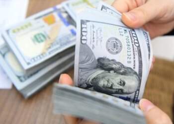 Dollar rises against dong - VnExpress International