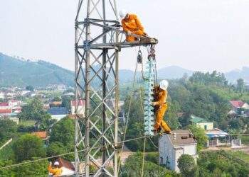 EVN được quyền tăng giá điện từ 2% đến 5% với thời gian 3 tháng/lần