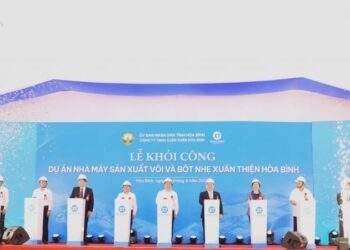 Khởi công Nhà máy vôi và bột nhẹ hơn 8.000 tỷ đồng