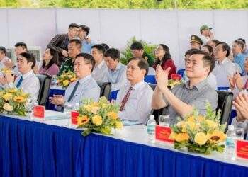 Nhận lệnh Thủ tướng, loạt công trình trọng điểm Cao tốc Vân Phong – Nha Trang, Nhà ga T3… được các công ty xây dựng thi công “thần tốc” vượt tiến độ