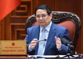 PM urges buying more US aircraft, LNG to balance trade